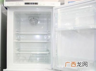冰箱快速除冰小窍门有哪些,厨房冰箱除冰最好最快方法？