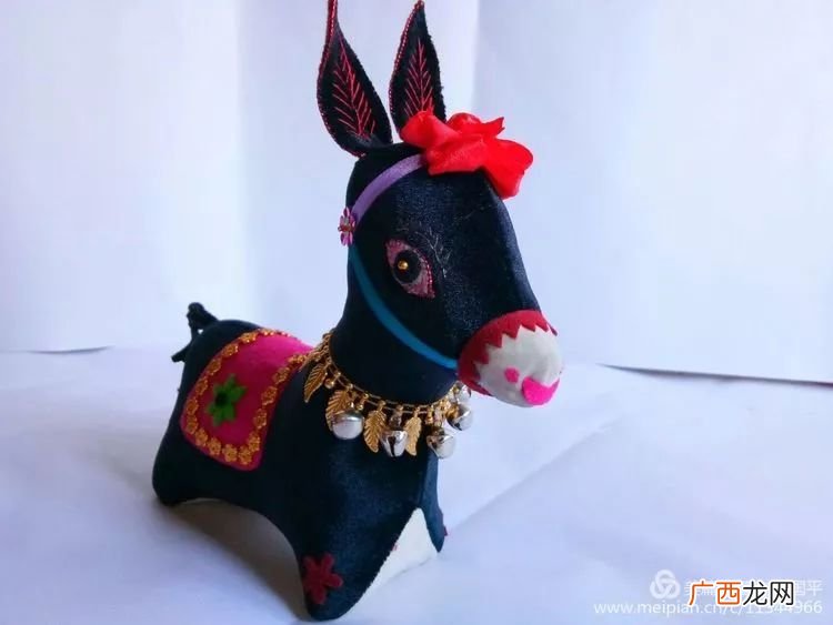 布老虎的寓意是什么,虎头帽的寓意及来历？