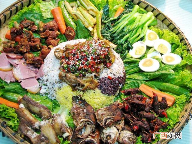 云南的特色美食有哪些,云南三字特色美食?