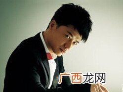 圆头的男生适合什么发型,男人头圆适合什么发型？