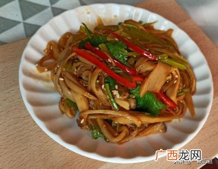 鸡腿菇凉拌的做法,凉拌鸡腿菇怎么做？