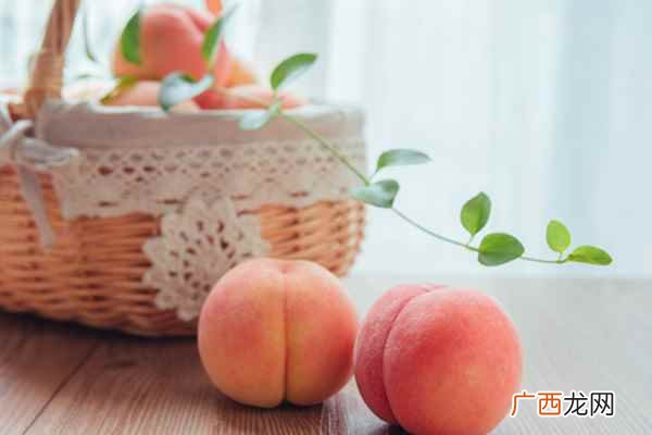 西瓜和桃可以一起吃吗