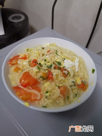 西红柿鸡蛋方便面怎么做,方便面做法家常？