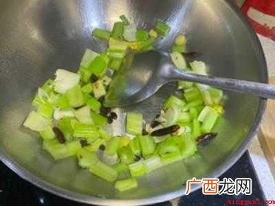 爆炒虾滑的家常做法