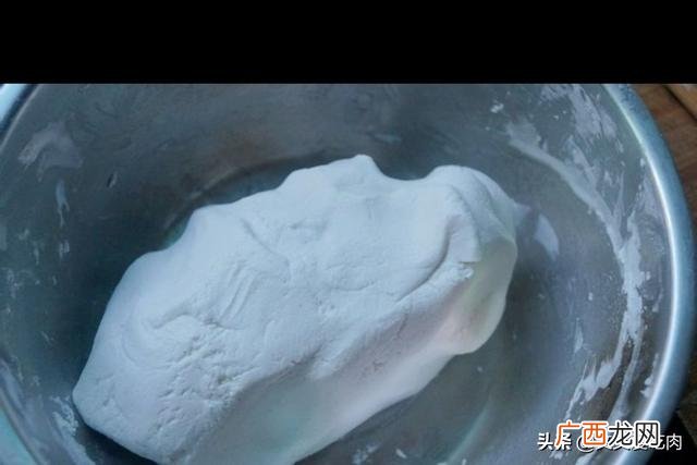 水磨糯米粉怎样做汤圆,水磨糯米粉怎么做汤圆？