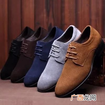翻毛皮鞋怎么清洗油渍,翻毛皮闹上油怎样能清除掉?
