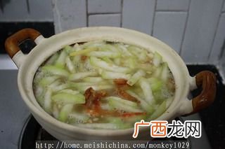 节瓜虾米粉丝煲最正宗的做法,节瓜蚬肉粉丝煲的做法？