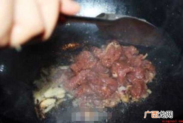 洋葱炒牛肉的流程怎么样