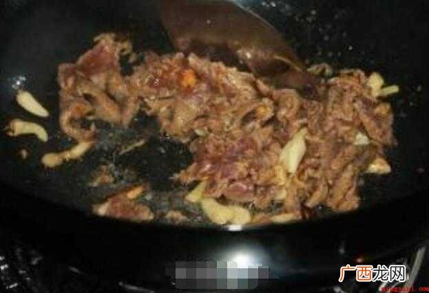 洋葱炒牛肉的流程怎么样