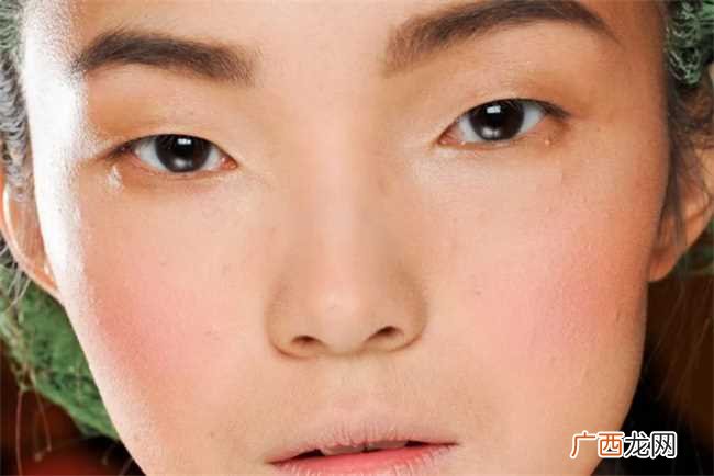 单眼皮的女人的命好不好 女人单眼皮的命好不好