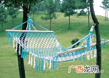 吊床绳子怎么绑树上,吊床垫绳子打结方法？