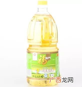 一桶色拉油重多少升,一桶色拉油重多少千克？