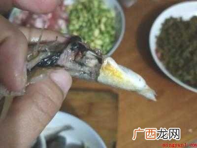 小黄鱼怎么清理