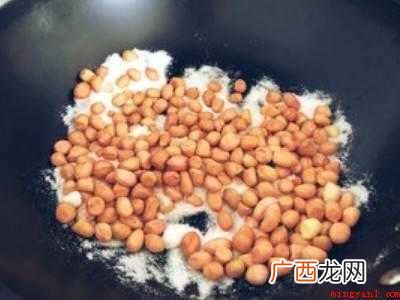 挂霜花生怎么做又脆挂霜又多