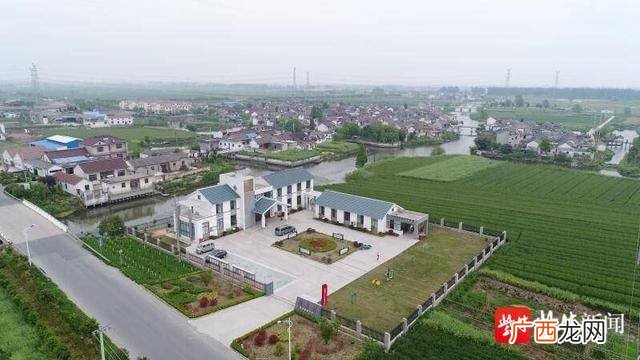 戴南镇属于哪个市,江苏省戴南镇在中国乡镇有排名吗？