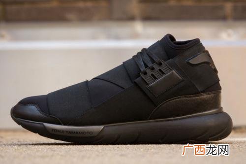 阿迪达斯Y3怎么样,爱步鞋与y3鞋哪个好？