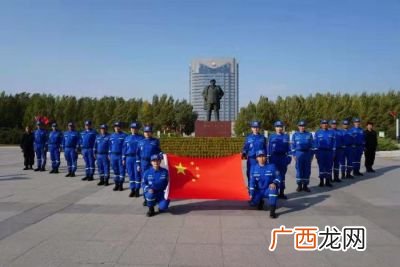 蓝天救援队的蓝天救援简介,蓝天救援队是国家的吗？