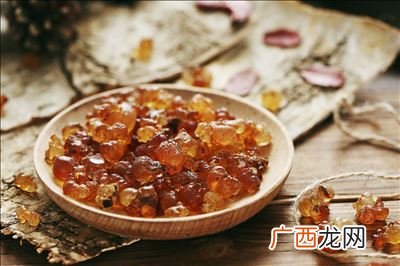 桃胶是什么东西形成的,树胶是怎么形成的？