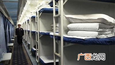 火车上的卧铺是什么样子的,火车的硬卧是怎么？