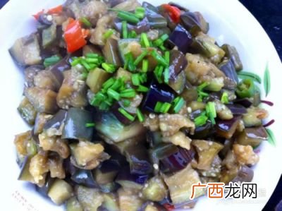 食补佳品家常菜口水茄子的做法,茄子怎样炒不上火又好吃？
