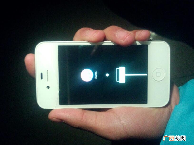 苹果手机怎么开机激活,iPhone13手机激活指什么？