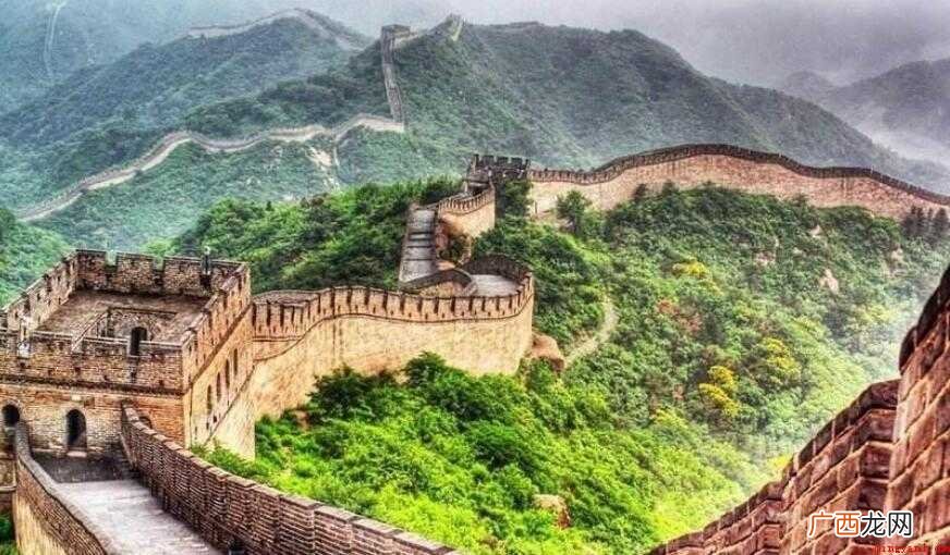 气势磅礴的近义词是什么