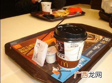 在肯德基麦当劳喝可乐可以续杯吗,麦当劳可以外带饮料么？