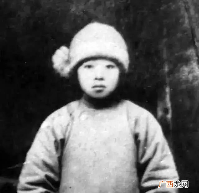 萧红的童年经历,萧红的童年经历？