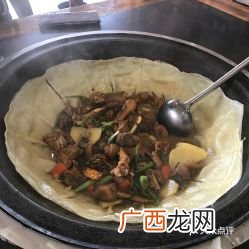 地锅鸡是安徽哪里的,地锅炖一人能吃几斤？