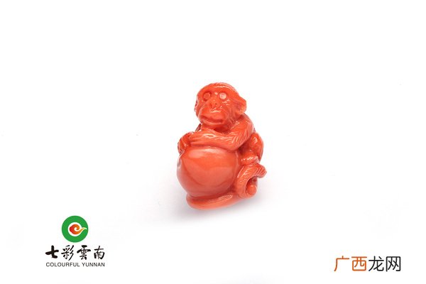 什么颜色招财,招财猫鱼颜色深的好还是浅色好？