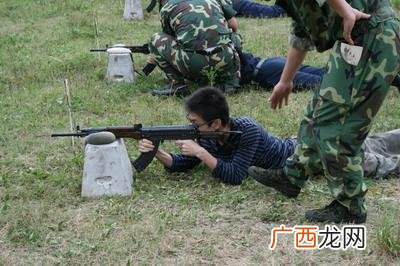 打靶什么意思,打靶打一成语?