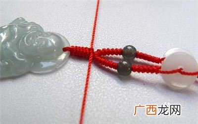 如何绑吊坠绳,吊坠怎么系绳子？