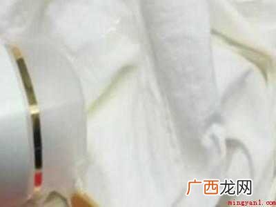 衣服上有荧光增白剂怎么去除