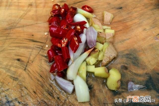 鱼杂怎么做好吃,鱼杂怎么做好吃图解，红烧鱼杂家常简易做法？