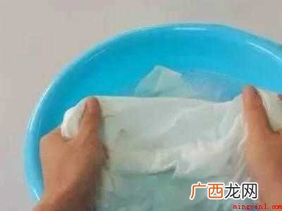 纯棉衣服怎么洗不缩水不变形
