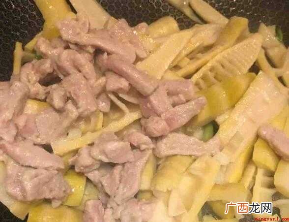扁尖、猪里脊、盐、料酒、味精、蛋清、木薯淀粉、姜、葱、白砂糖 扁尖的做法