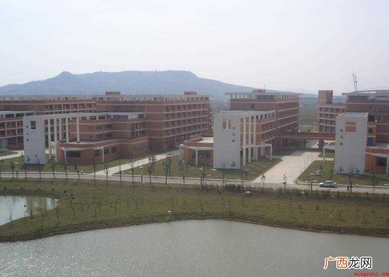 新疆交通职业技术学院面积多大