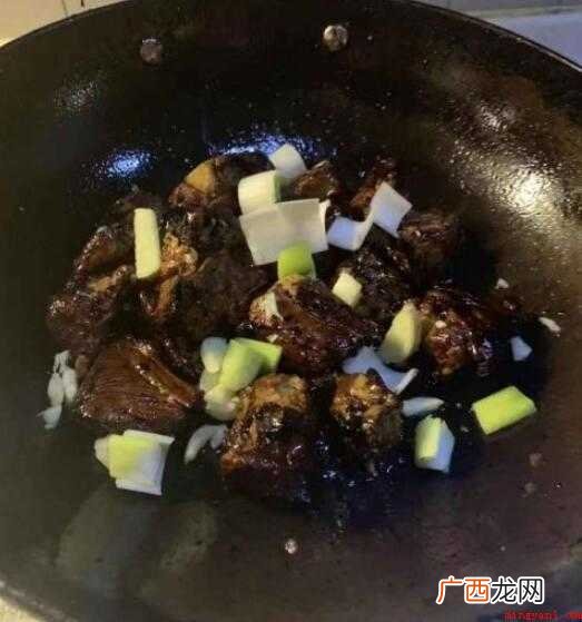 排骨炖土豆的流程怎么样