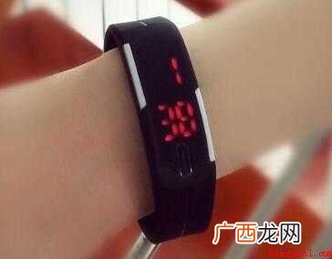 电子表怎样调时间【图文】 电子表怎样调时间