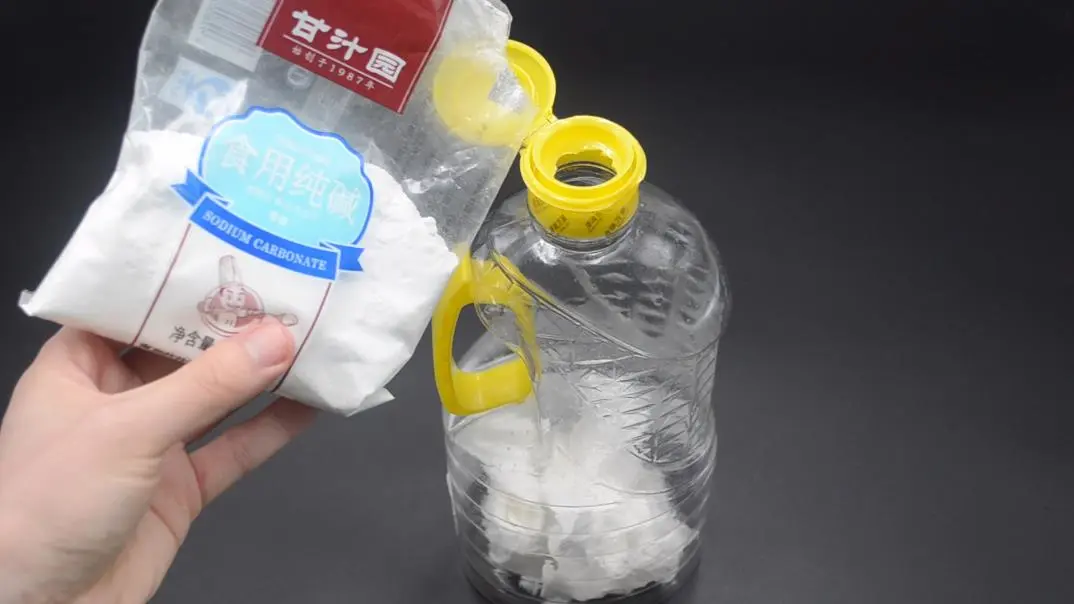 清洗油桶的妙招:油桶里的脏东西 清洗油桶的妙招