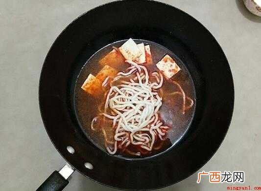 辣土豆粉的做法_健康频道 士豆粉怎样做好吃