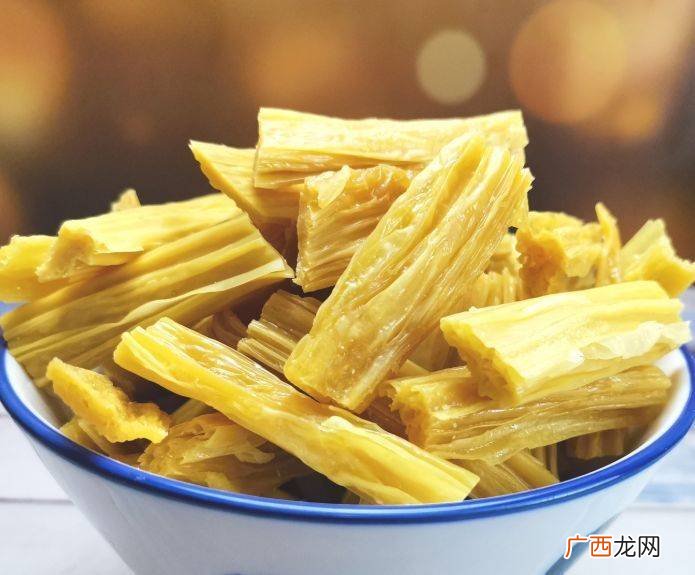 腐竹的热量是多少大卡,黑腐竹什么做的？