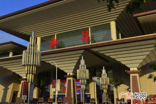 武汉高铁站在武汉市洪山区白云路杨春湖南端 武汉高铁站在哪里