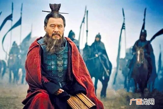 曹操称帝了吗,三国的曹操是否称帝,曹丕称帝的时间,帝号,在位时间?详细？