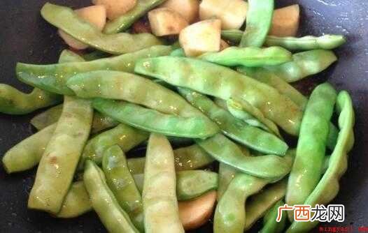 豆角盖被和面怎么做好吃 豆角盖被的饼怎么和面