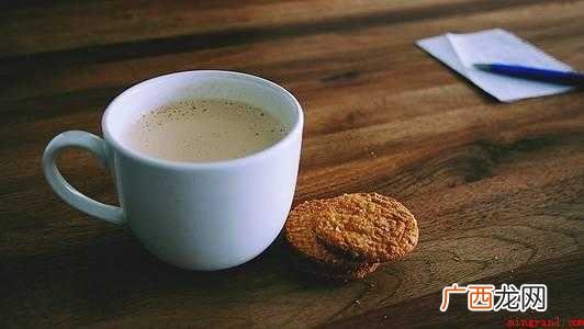 保健壶可煮木瓜银耳甜汤、奶茶、红豆薏米水、酸奶、罗汉果茶等 养生壶可以煮哪些东西