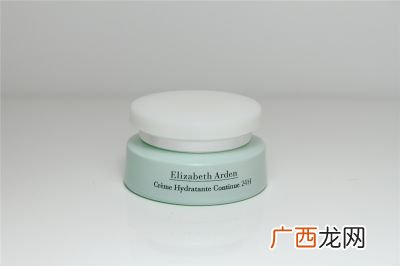 面霜有什么用,护脸霜和面霜有什么区别？
