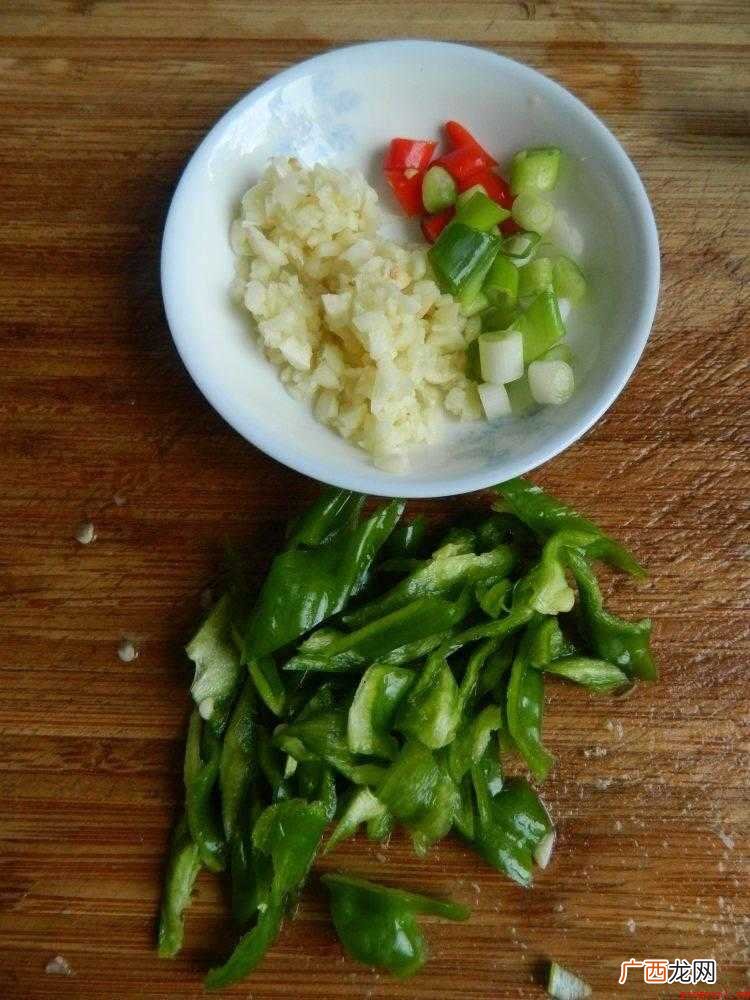 茄子这样做,简单又好吃 怎么烧茄子好吃又简单