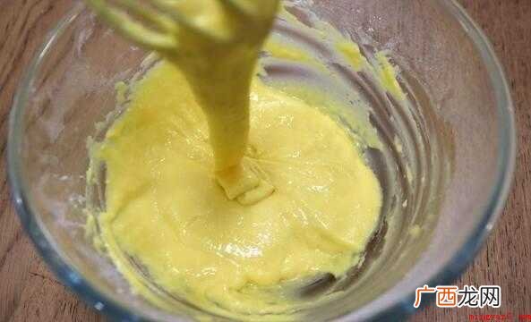 5个鸡蛋,90克低筋面粉,50克牛奶,60克细砂糖,40克玉 糕怎么做