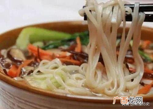 出门饺子回家面是什么意思,出门饺子回家面典故？